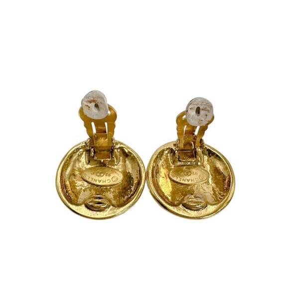 CHANEL Vintage Gold Logo Earrings - Picture 7 of 8